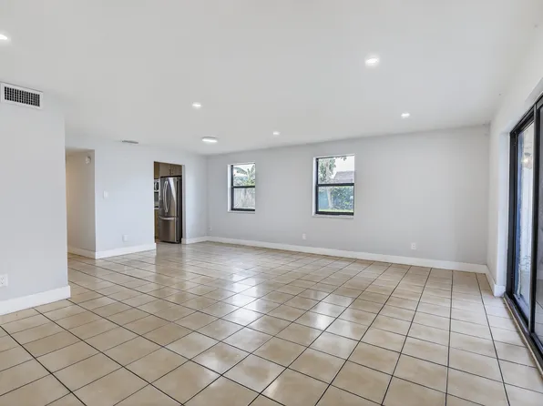 1721 SW 40th Ter #B, Fort Lauderdale, FL 33317