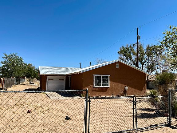 2nd image of 3835 Flora Vista Ave SW