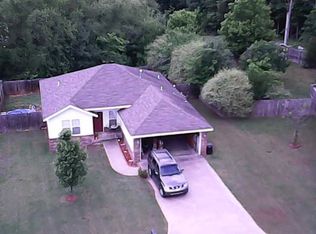 265 Holly St, Huntsville, AR 72740