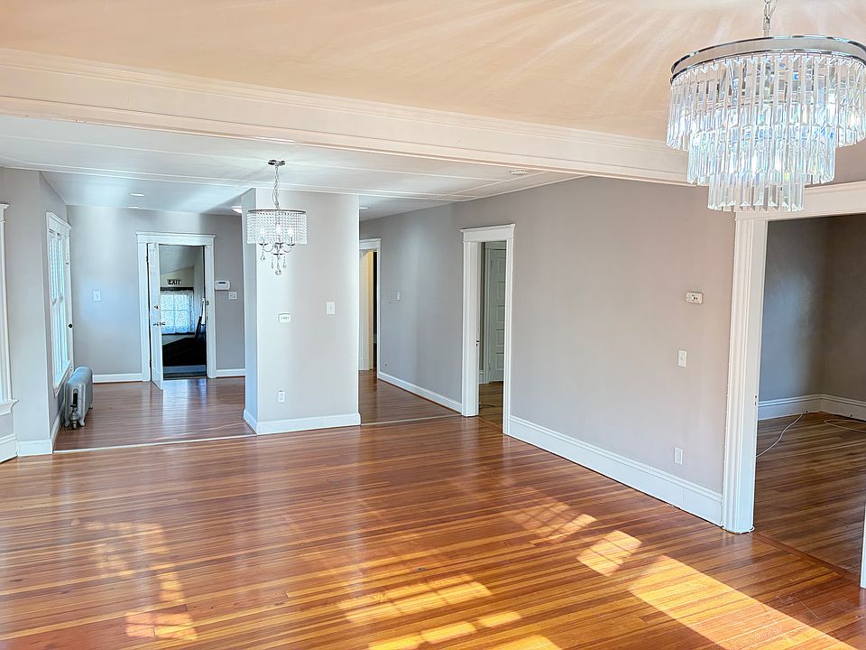 1st image of 162 Elm St #2