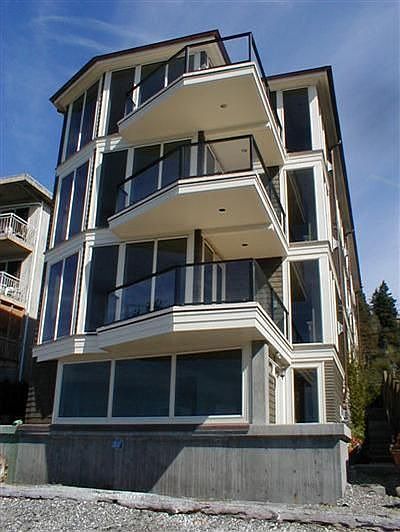 Building sits at the waters edge on it's own bulkhead