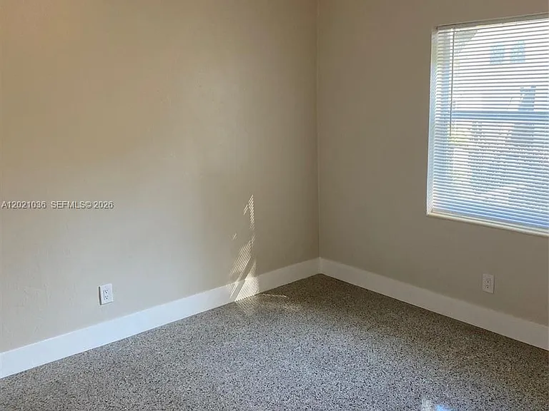 2325 N 25th Ave #2325 — Photo 11