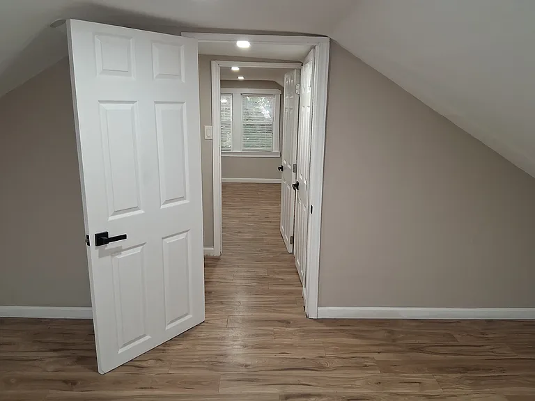 1628 Murchison Rd — Photo 10