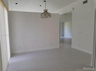 9733 NW 31st St, Doral, FL 33172