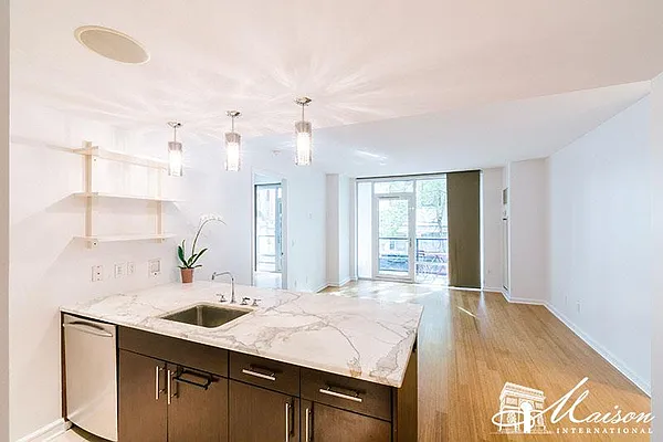 Rented by Compass | media 9