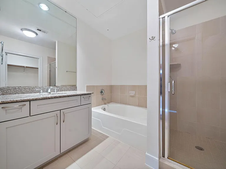 3333 Allen Pkwy #1403 — Photo 14
