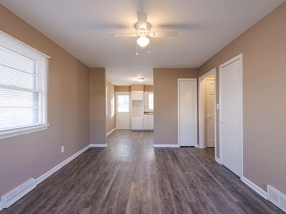 Living room to Kitchen flow.