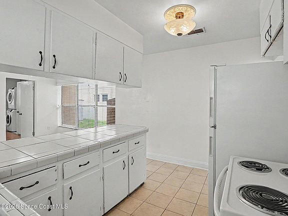 5th image of 1624 Haven Dr