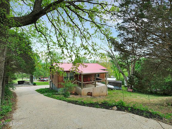 3rd image of 812 Ridgecrest Dr