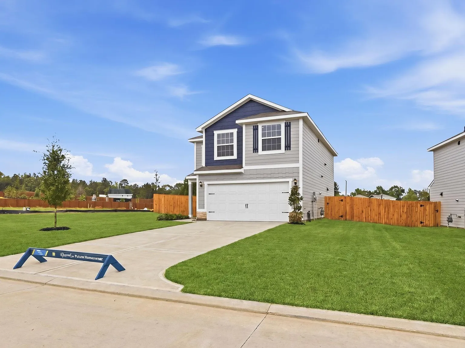 3 bed, 2.5 bath, 1881 sqft, $2,650 — Photo 2