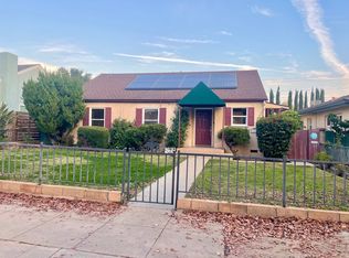 1226 Armada Dr, Pasadena, CA 91103