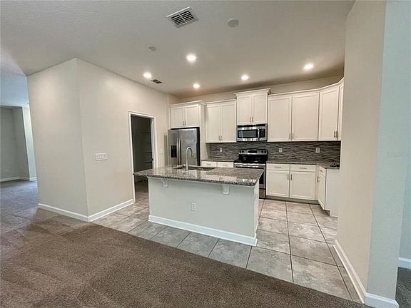 3rd image of 11854 Sonnet Ave