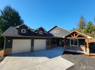 132 Winterbrook Dr, Longview, WA 98632