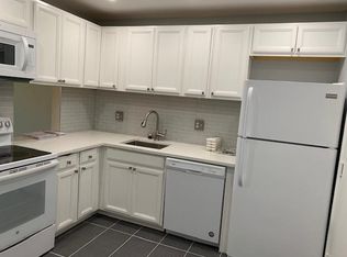4880 NW 22nd St APT 201, Lauderhill, FL 33313
