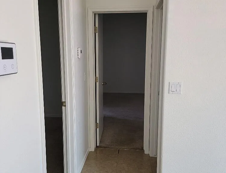 830 Falcon Dr — Photo 9