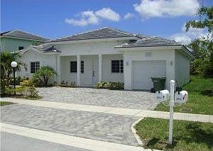 2nd image of 2852 NE 3rd Dr