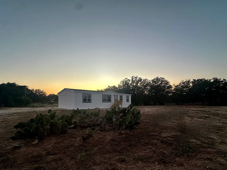5161 County Road 302 — Photo 1