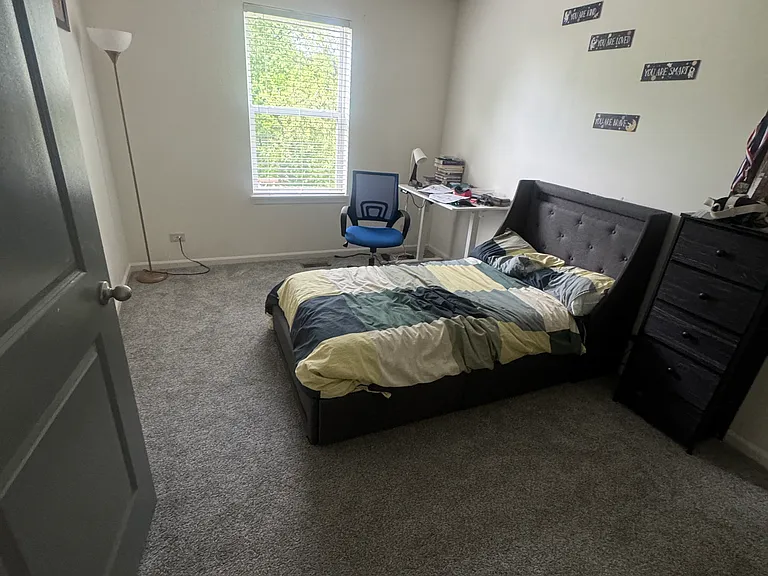232 Maryland Ln — Photo 4