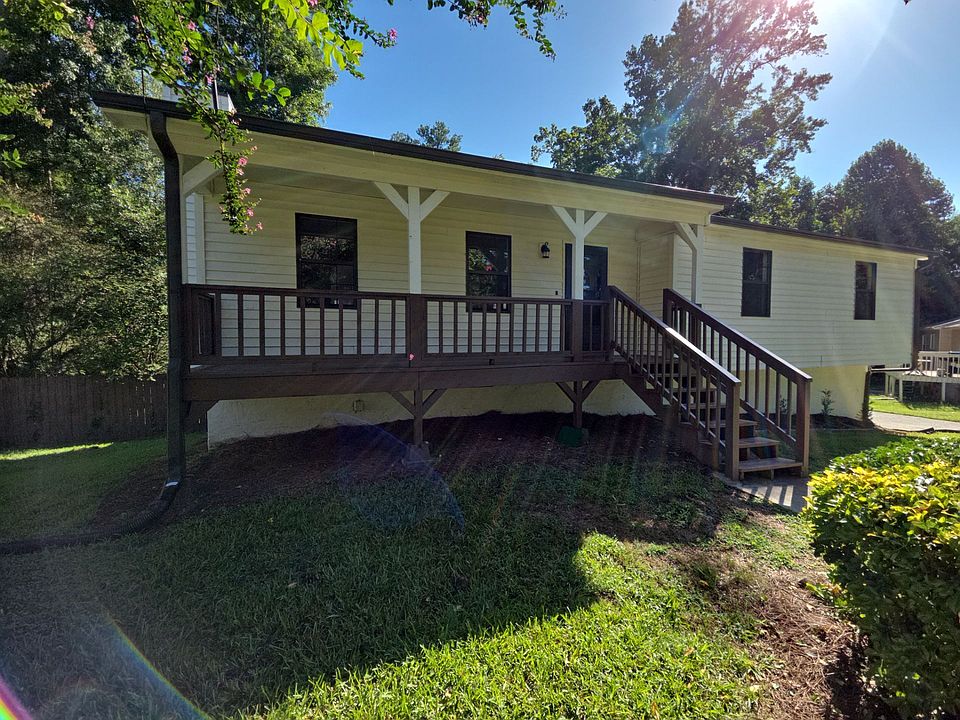 1st image of 2510 Derek Dr SW