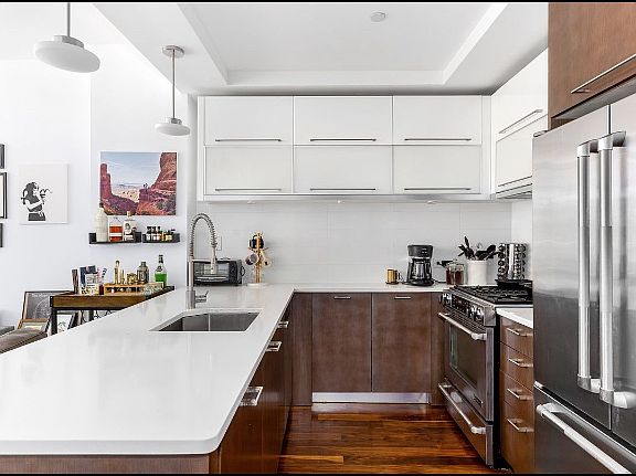 2nd image of 214 N 11th St #3P