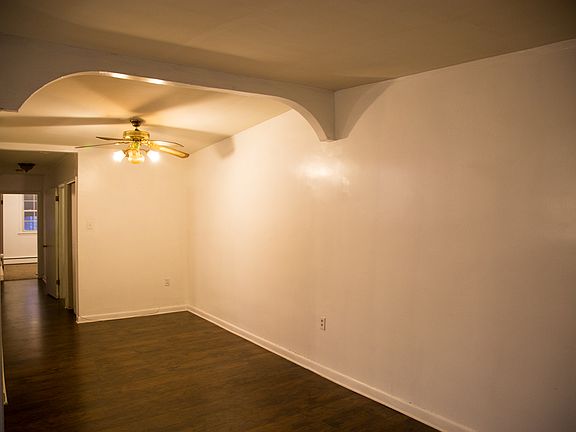 4th image of 1109 Borbeck Ave