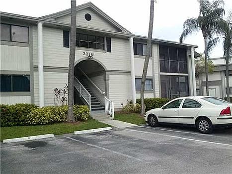 1st image of 20761 NE 4th Pl APT 207