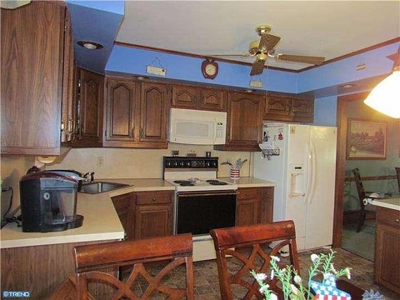 4th image of 75 Tall Pine Ln