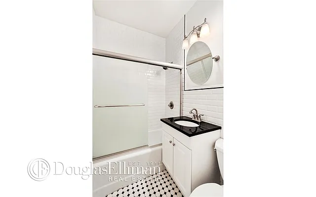 Rented by Douglas Elliman | media 4