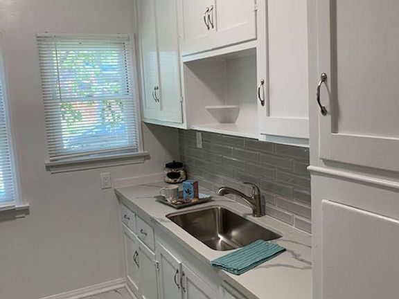 4th image of 1101 Mound Ave APT 6