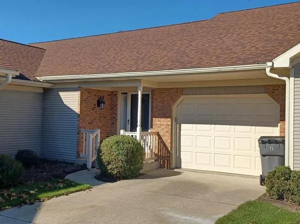 1405-2 Pembroke Cir, Goshen, IN 46526