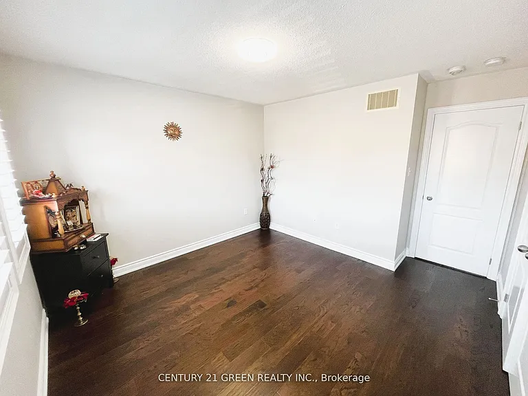 199 Windfields Farm Dr W — Photo 29
