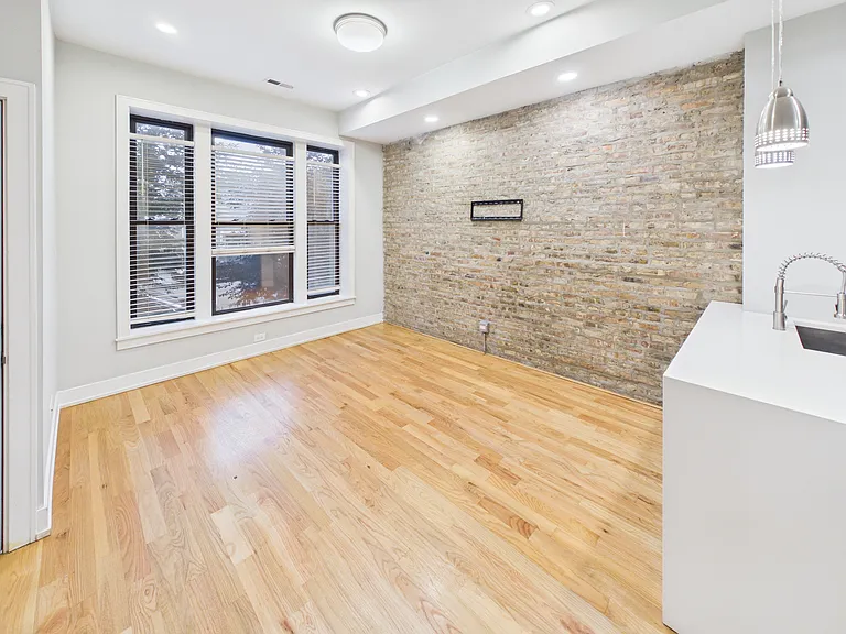 2819 W 25th St #1 — Photo 4