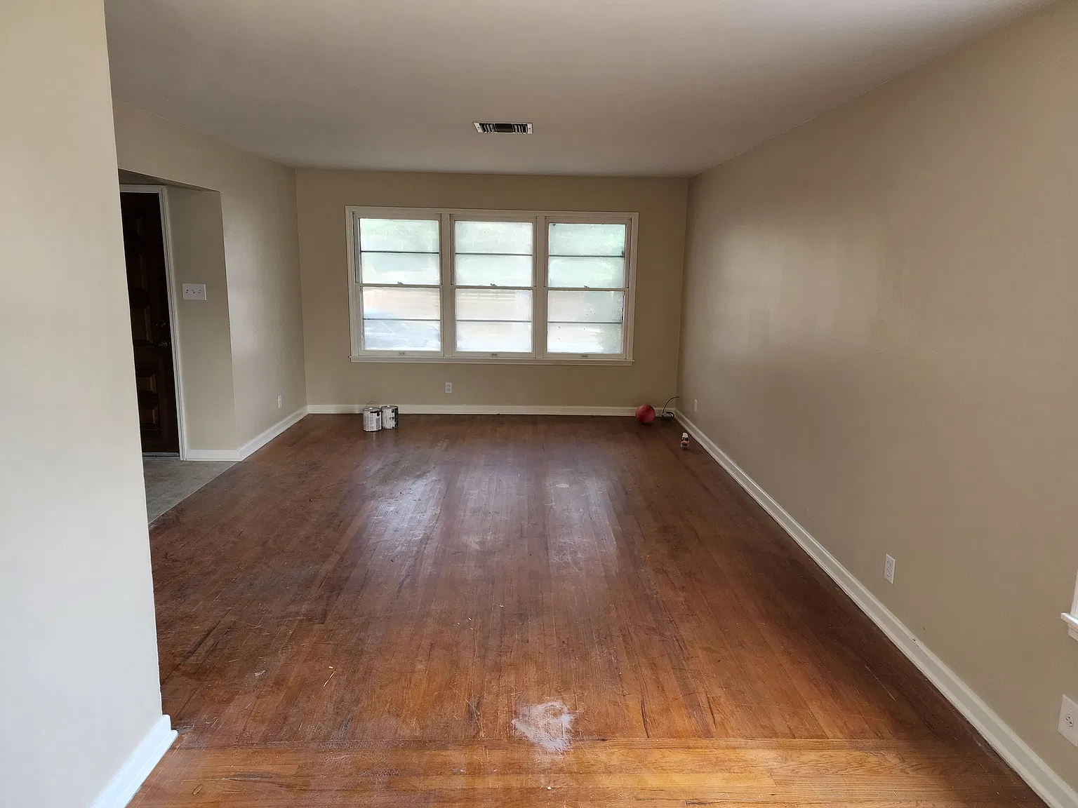 3 bed, 1226 sqft, $1,600 — Photo 2