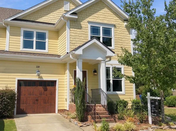 228 Lena Cir, Chapel Hill, NC 27516