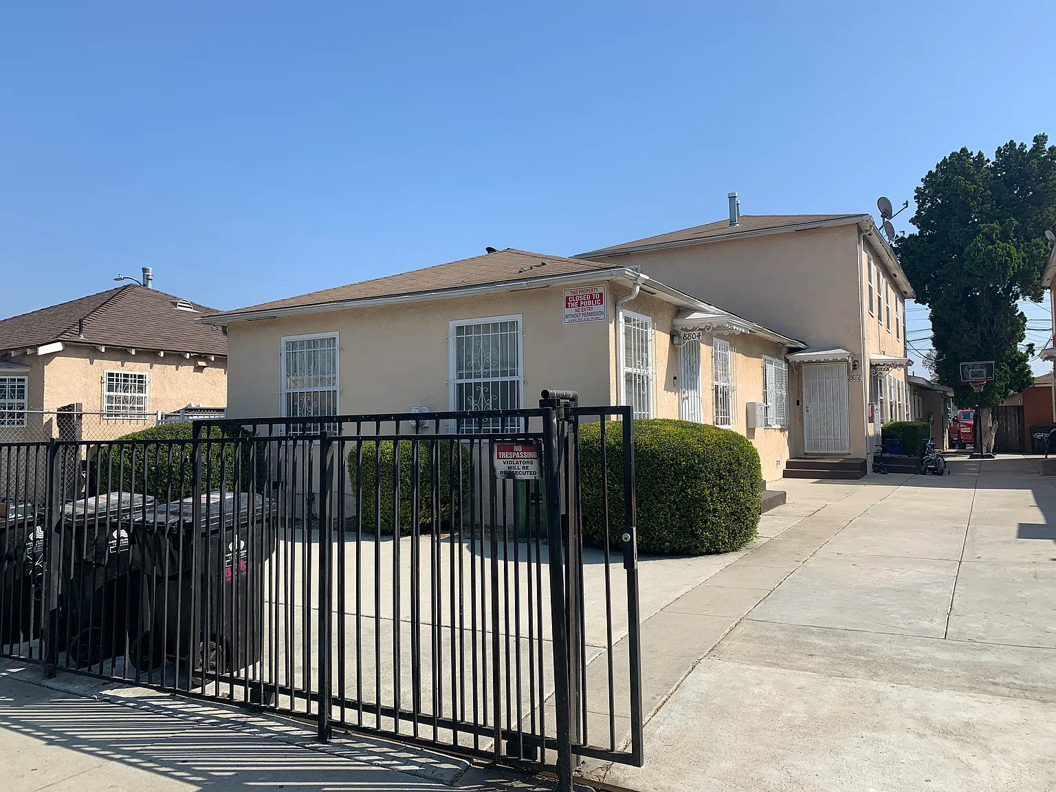 3 bed, 1000 sqft, $2,700 — Photo 1