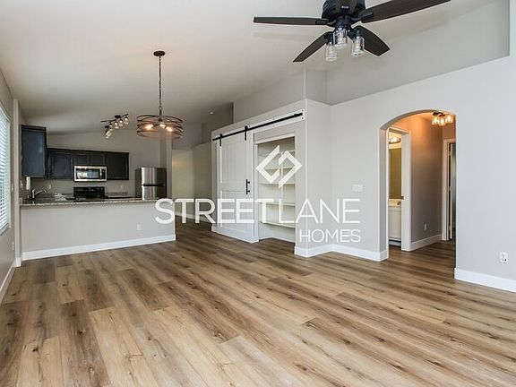 4th image of 2118 W Green Tree Dr
