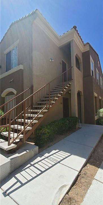 2nd image of 10245 S Maryland Pkwy Unit 203