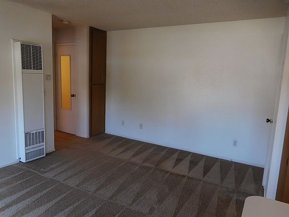5th image of 655 Morro St APT 1