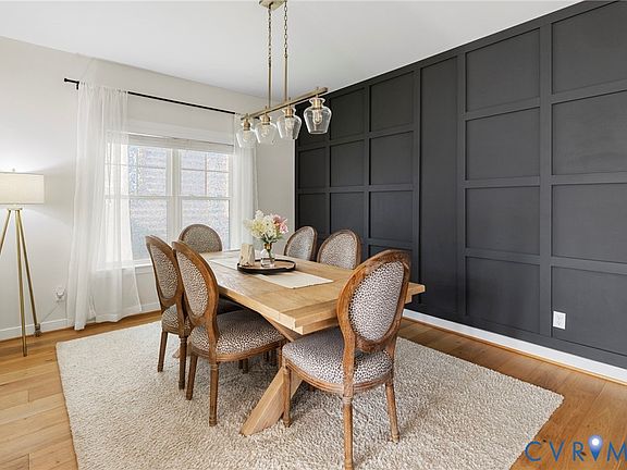 5th image of 9409 Alsace Ct