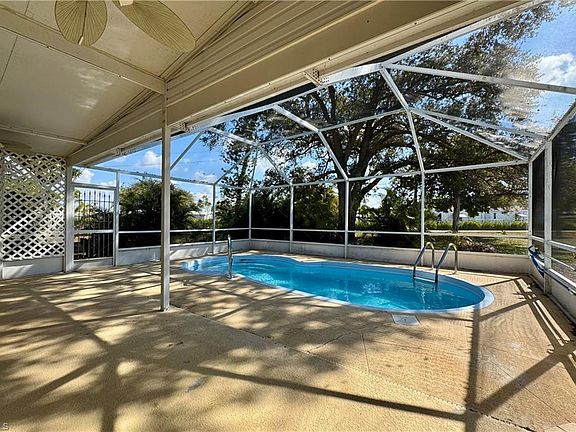 5th image of 296 Riverwood RD