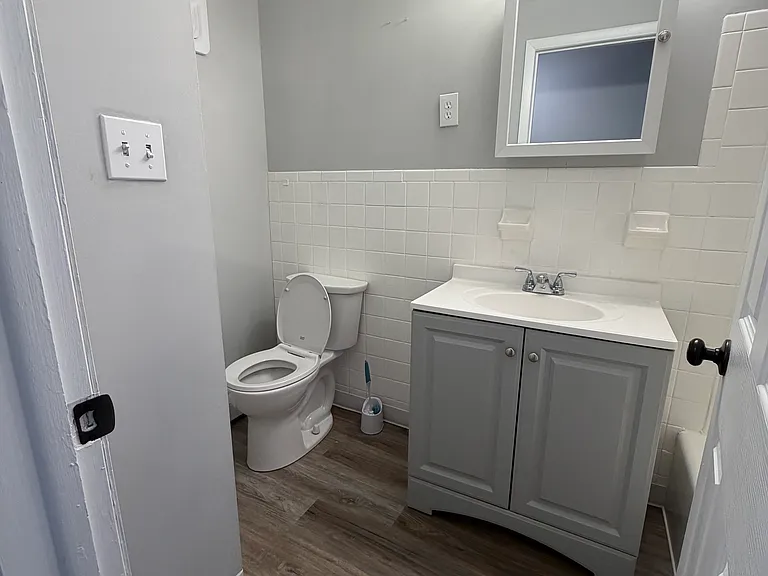 550 Eichler Dr #1S — Photo 1
