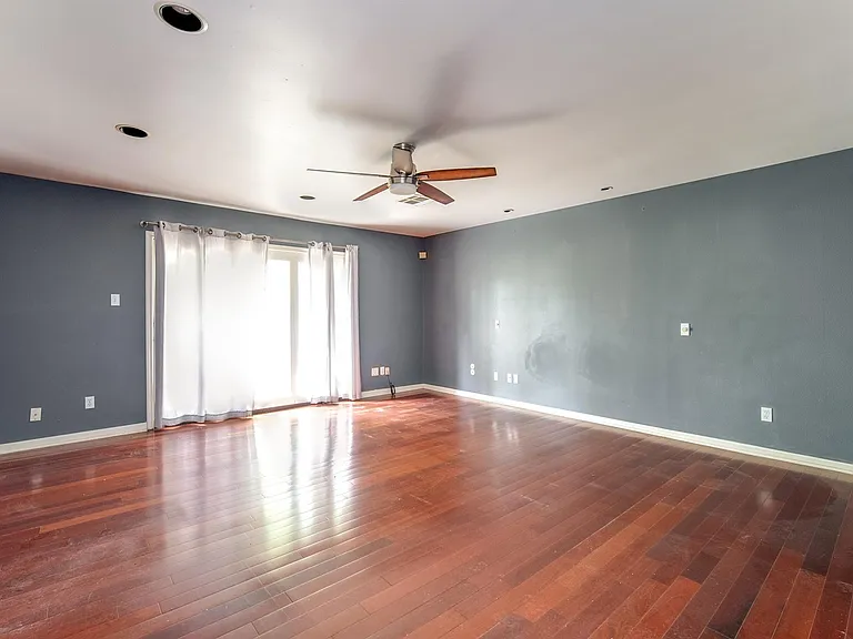 3927 Pleasant Valley Dr — Photo 27