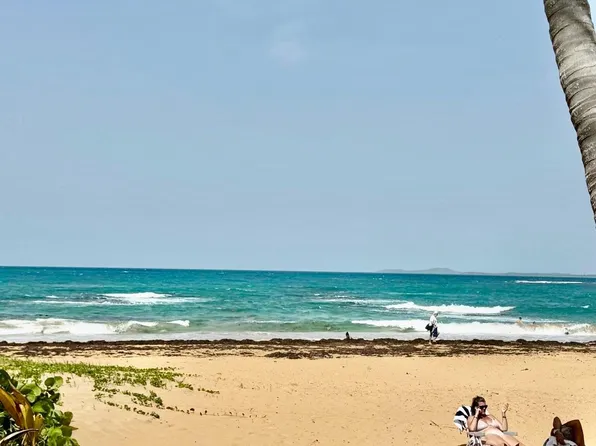 15-B Ocean Dr #1, Luquillo, PR 00773
