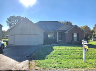 606 Ashbury Cir, Hopkinsville, KY 42240