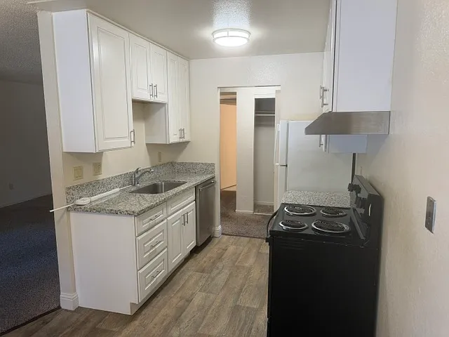 4332 Pacific Ave #37 — Photo 5