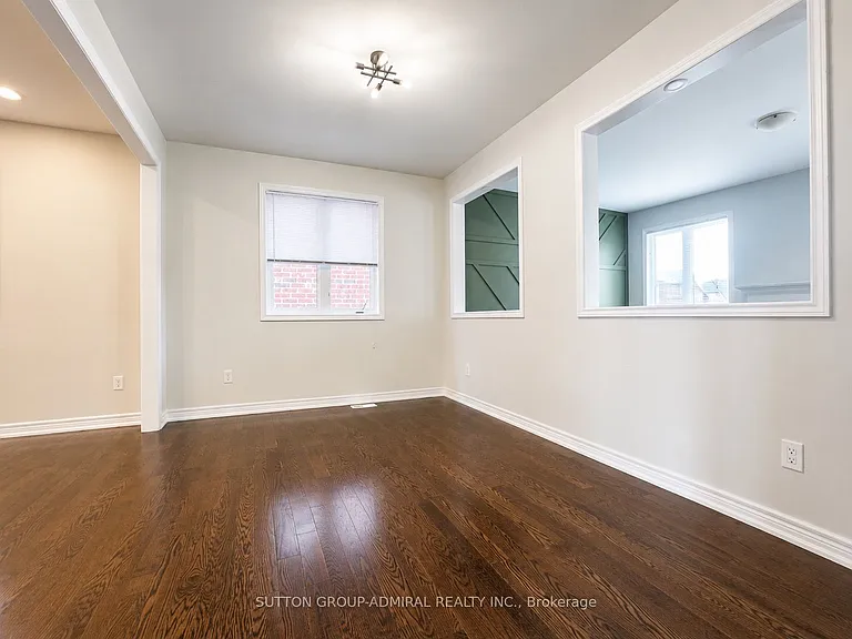 1320 Blackmore St — Photo 8