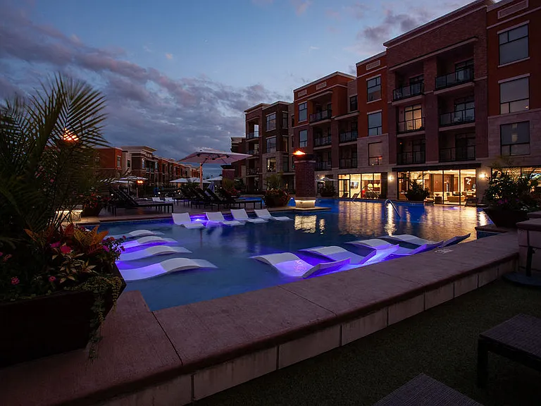 The Royale at CityPlace — Photo 16