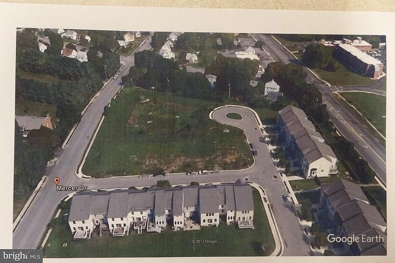1st image of 912 Mercer Dr