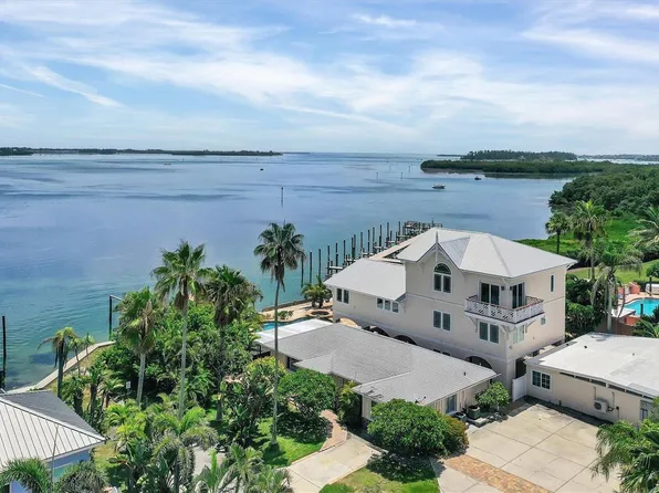 109 13th St S Unit B, Bradenton Beach, FL 34217