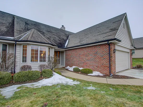 19255 W McAllister Ln, Brookfield, WI 53045